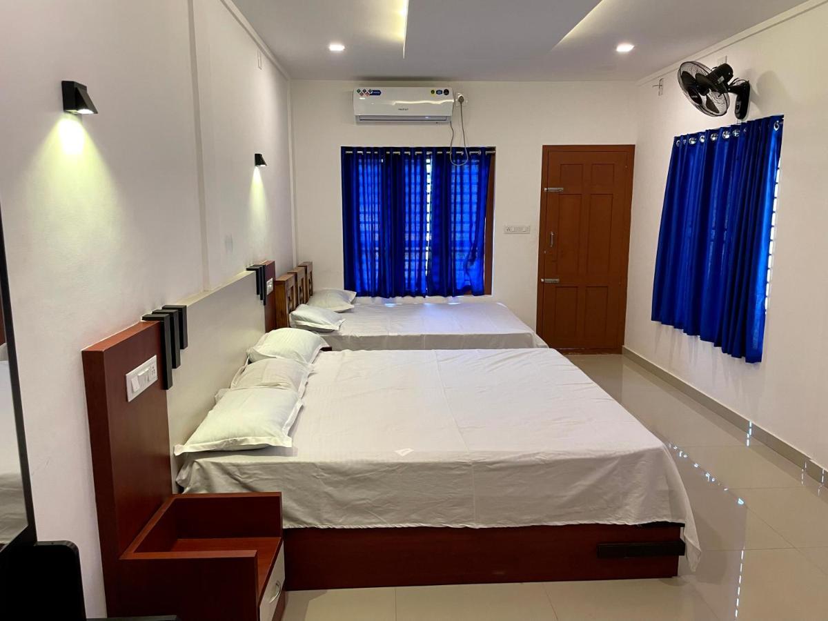 Dakshinakasi Guest House Thirunelly Exteriör bild